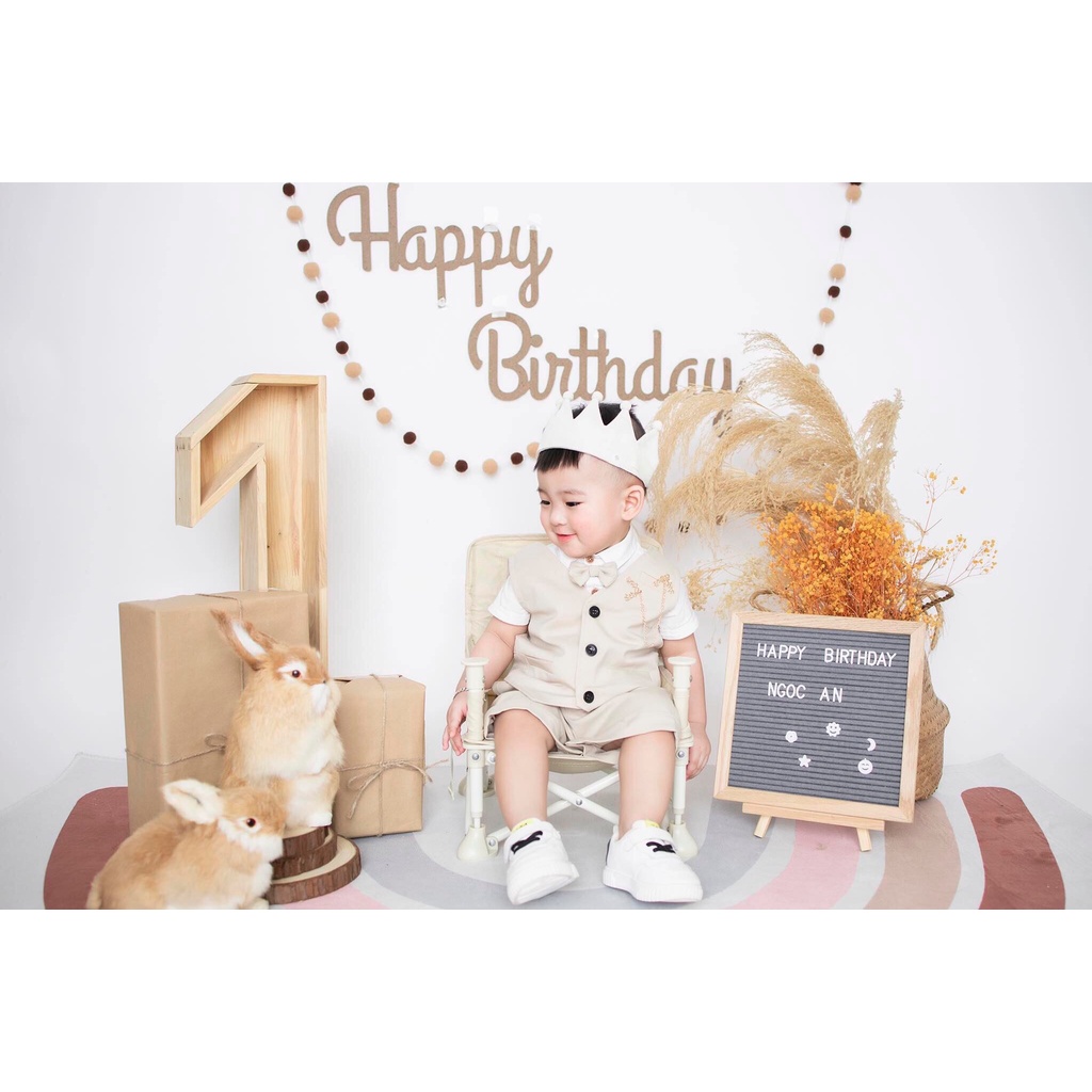 Set gile vàng kem kết hợp sơ mi trắng ngắn tay cho bé trai