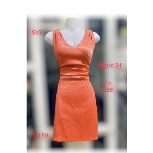 Đầm body nhúng eo