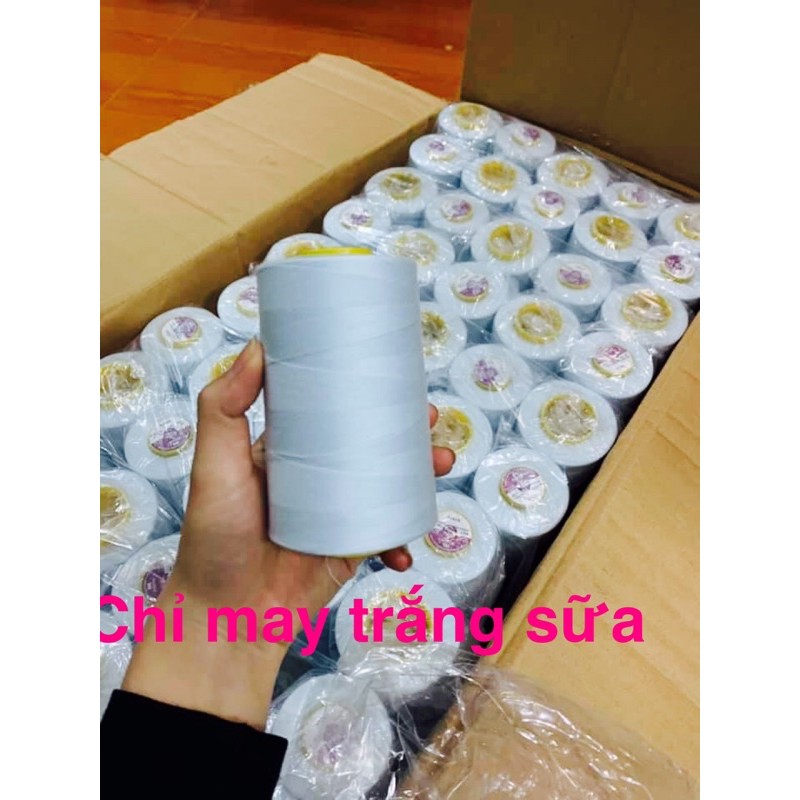 chỉ may màu trắng sữa loại 5000m may gia đình và công nghiệp