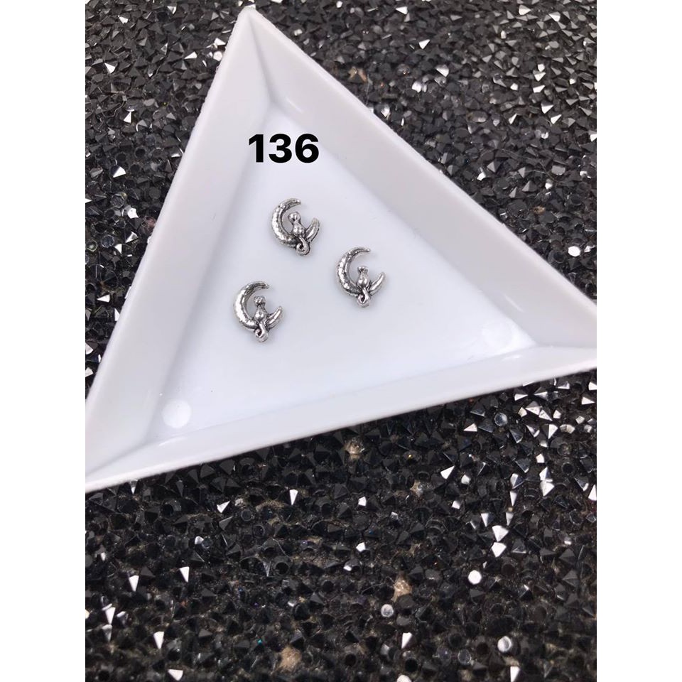 Phụ kiện Chamr đính móng số 136 ( Gói 10 chamr )