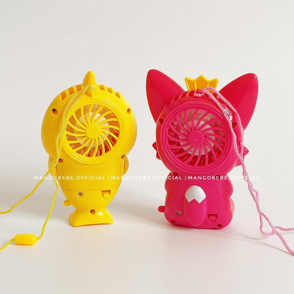 Quạt Mini Baby Shark Pinkfong Cho Bé (Giao Màu Ngẫu Nhiên)