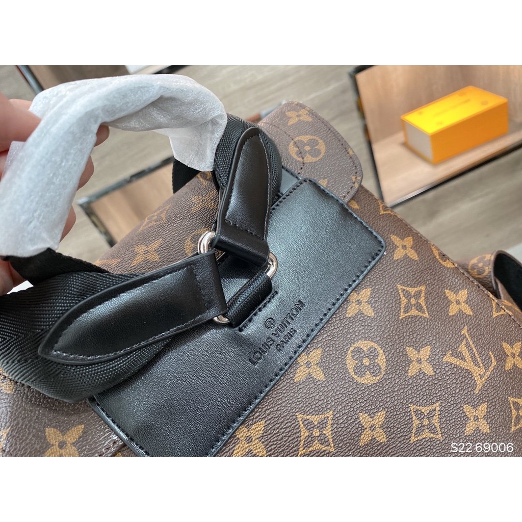 LOUIS VUITTON Ba Lô Thể Thao LV Chất Liệu Da Kích Cỡ Lớn Thời Trang Dành Cho Nữ