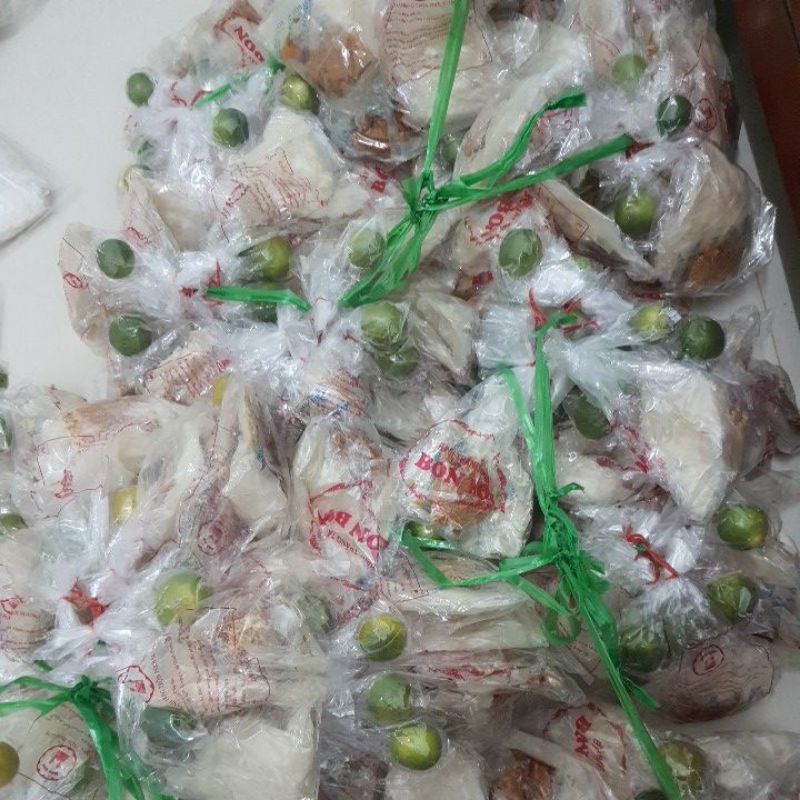 Bánh tráng xâu vò Bon Bon 1 xâu 10 gói bánh tráng trộn xâu vò sate tắc Tây Ninh - 04101419