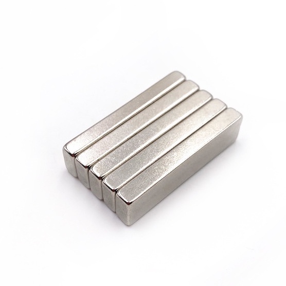 Nam châm đất hiếm 40x10x5mm từ tính mạnh N35