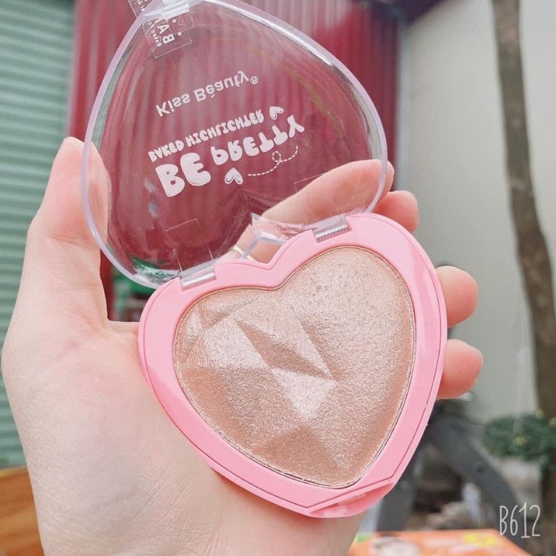 💮Phấn mắt bắt sáng trái tim Be Pretty Kiss Beauty | BigBuy360 - bigbuy360.vn
