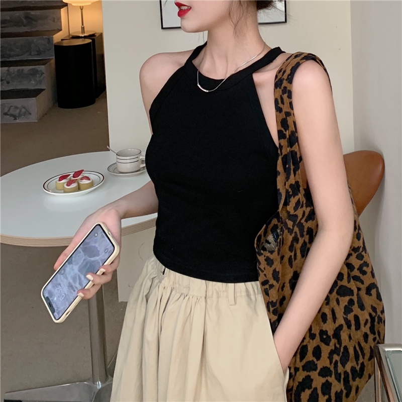 New Korean version summer slim slimming sling camisole female design sense leaky shoulder style