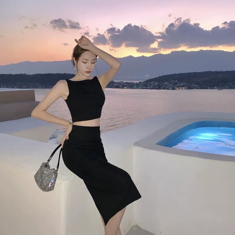 Set váy thiết kế croptop siêu xinh gôafm áo và chân váy