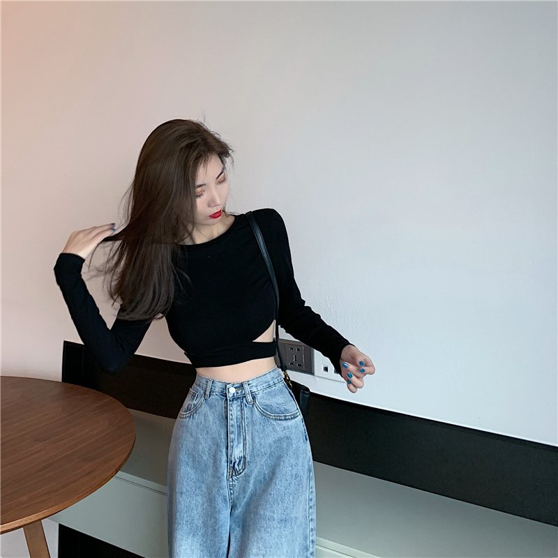 Áo croptop dài tay nữ khoét eo cut out Wikishop cổ tròn đen trắng freesize phom ôm basic sexy hàn quốc C703