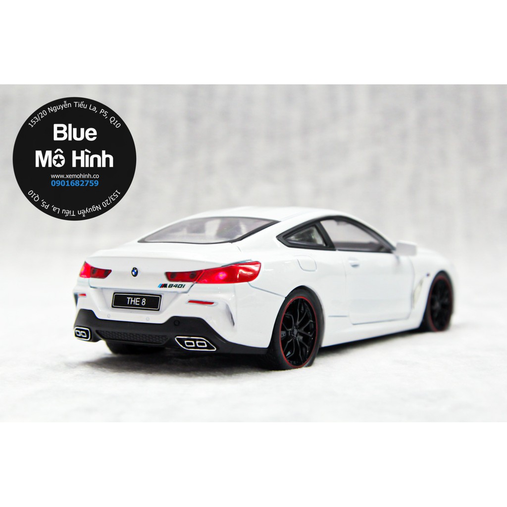 Xe mô hình BMW M8 1:24