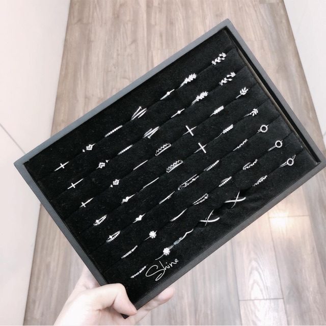 Khay đựng nhẫn, trang sức nhung cho shop
