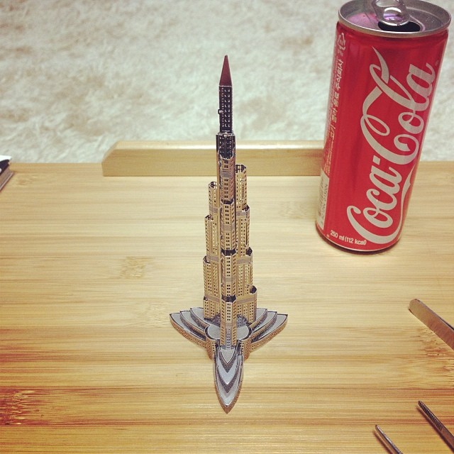 Mô hình 3D kim loại lắp ráp Toà tháp Burj Khalifa Dubai [ Chưa Lắp ]