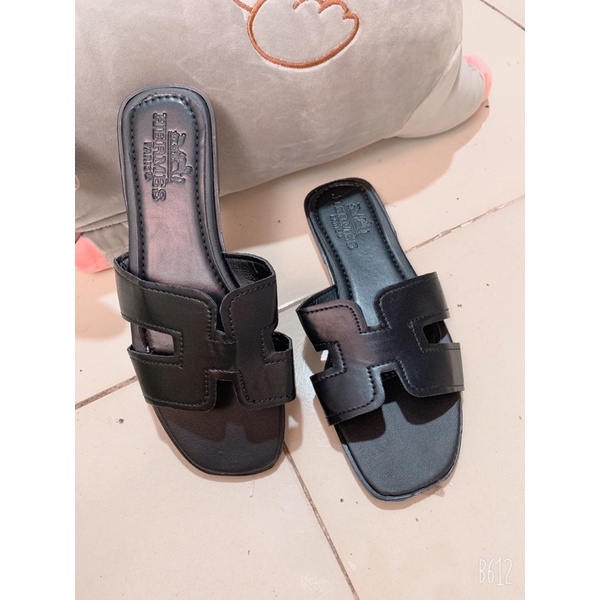 Dép H da trơn may viền đen, dép lê nữ đế thấp thời trang mũi vuông sang chảnh truyền thống