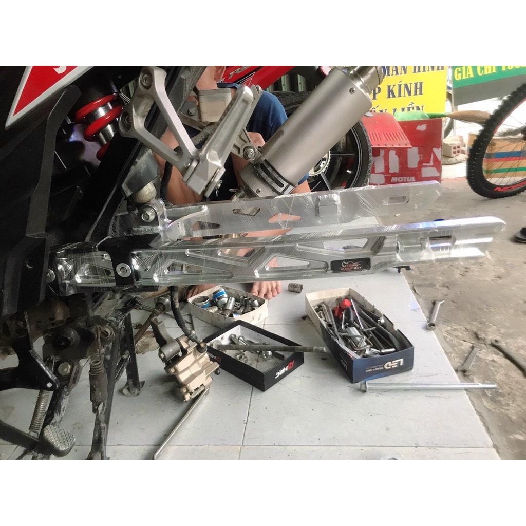 Gắp Nhôm CNC AT racing gắn Exciter 150