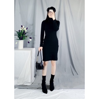 Váy len tăm body cổ lọ