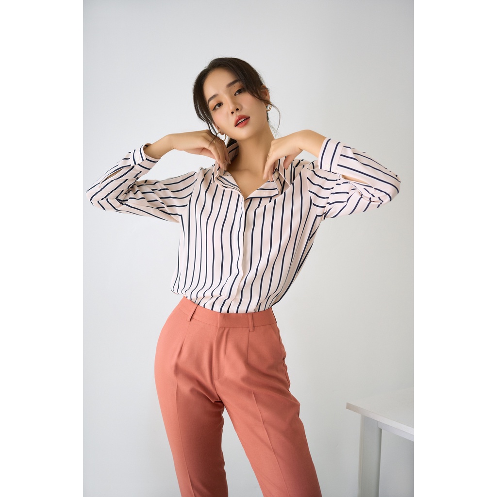 Áo Sơ Mi Sọc Nữ GILLEE Lụa Hồng Nhạt Cá Tính FAS200