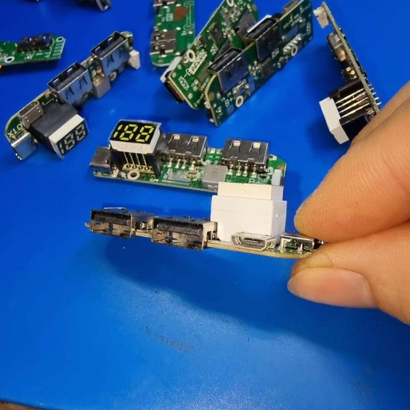 Mạch sạc dự phòng có màn hình IC 5508 giá rẻ
