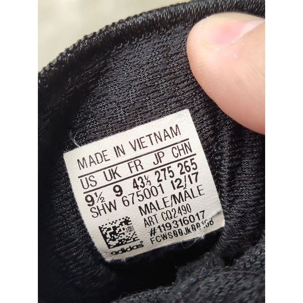Giày thể thao adidasssssss hàng 2hand chính hãng , độ mới cao, 95% , size 43,3chân 27-27,5cm đi cực đẹp, màu đẹp