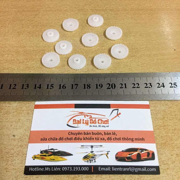 Bánh răng vương miệng 30 răng trục 2.9mm đường kính 15.5mm