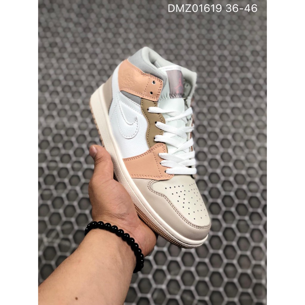 Jordan 1st generation Air Jordan 1 Low AJ1 Joe 1 Jordan 1st generation high top classic retro culture casual sports basketball shoes Sports Running Shoes