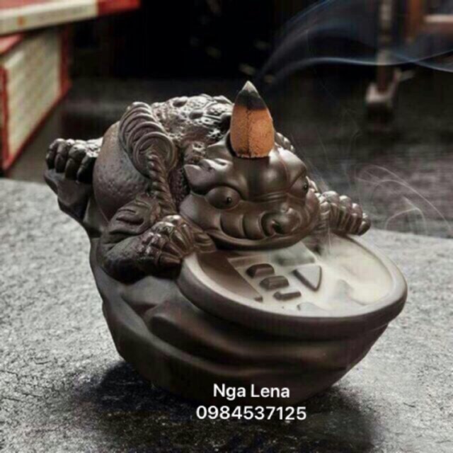 Thác khói trầm hương cóc ngậm tiền tài tặng 5 nụ