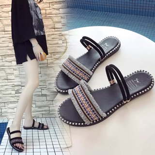 Sandal thổ cẩm