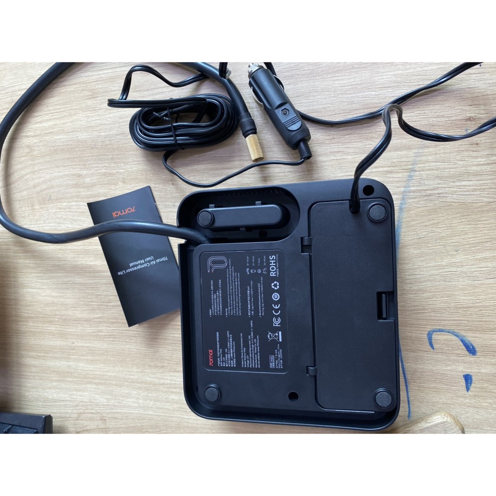 Máy Bơm Lốp Xe Ô Tô Xiaomi 70Mai TP03 Air Compressor  - Điện Áp 12V