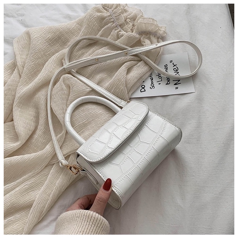 Túi xách nữ đeo chéo cầm tay da mềm dập vân cá sấu Zuliashop8386