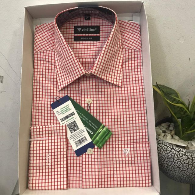 Sơmi việt tiến sale 32%( fom regular giá niêm yết 499k)