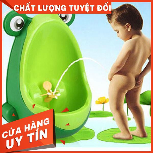 BÔ TIỂU ĐÚNG CHO BÉ TRAI