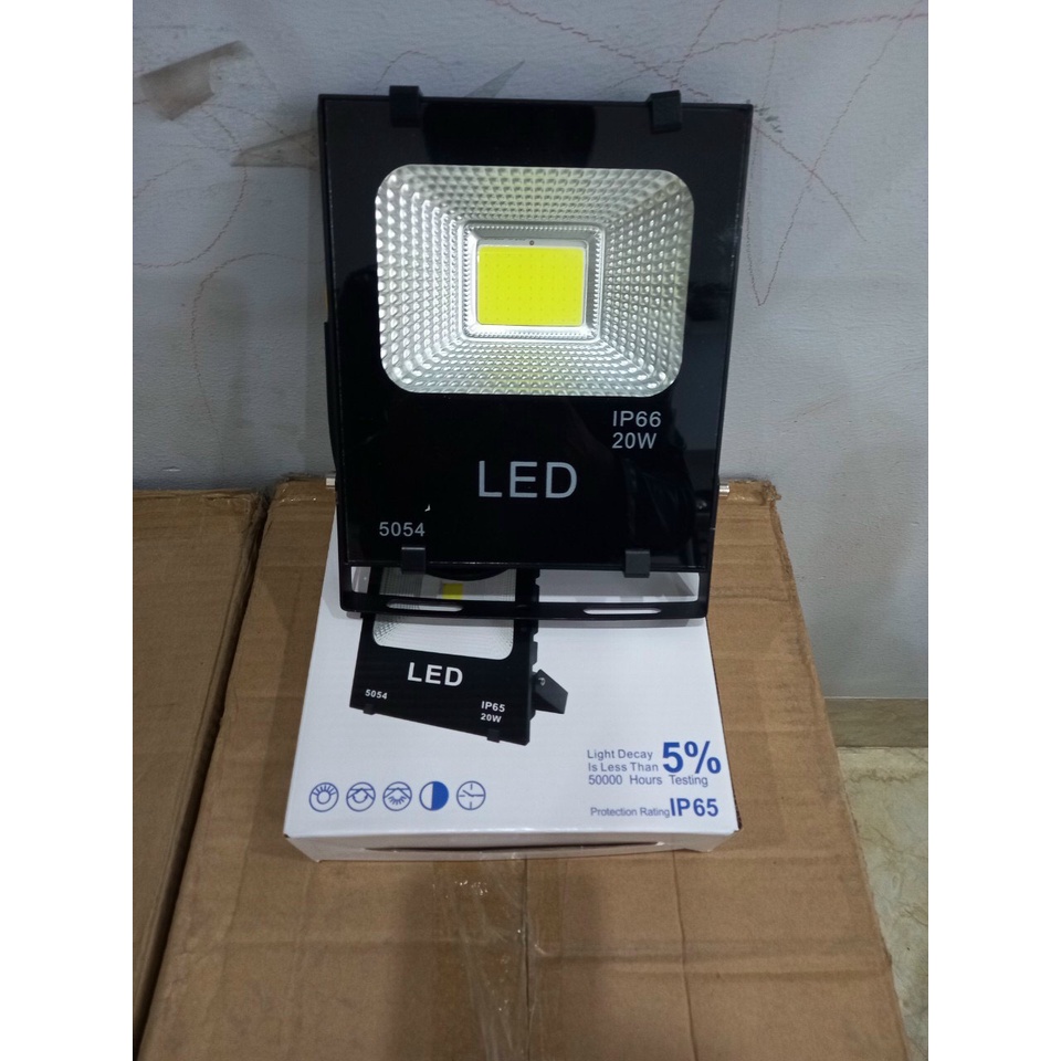 Đèn chiếu cây, đèn sân vườn công suất 20w