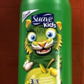 Sữa tắm Suave kid cho bé