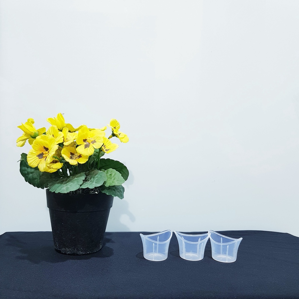 Cốc rửa mắt nhựa dẻo chính hãng của dung dịch rửa mắt eyemiru wash 500 ml nhật bản