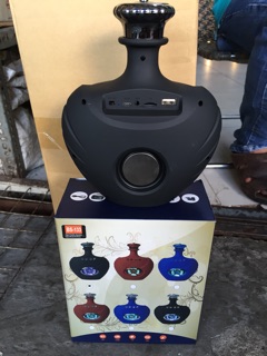 LOA BLUETOOTH KIỂU CHAI RƯỢU XO