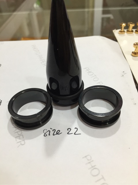 Que nong+khuyên size 22