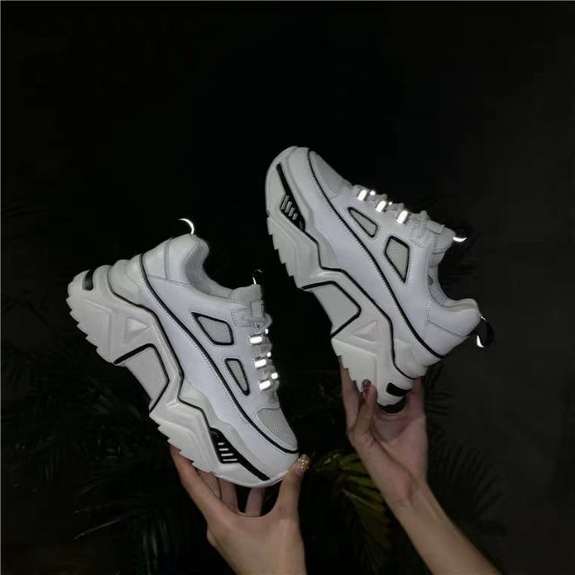 [LOẠI 1+FULL BOX] Giày thể thao nữ Ulzzang phản quang MK 2 màu đơn giản đen trắng dễ phối đồ đế êm cao 6cm vải mềm hot | WebRaoVat - webraovat.net.vn