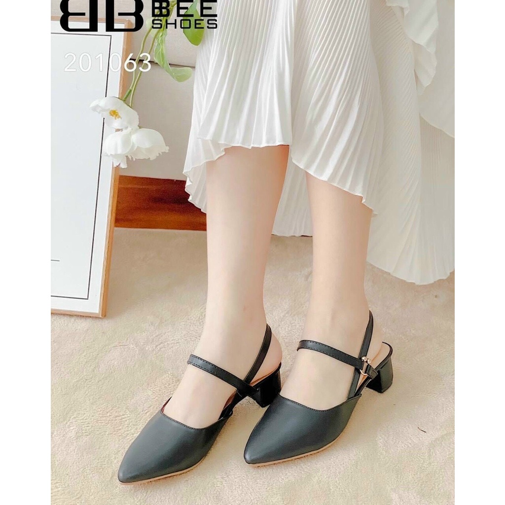Giày sandal bít mũi phong cách hàn quốc