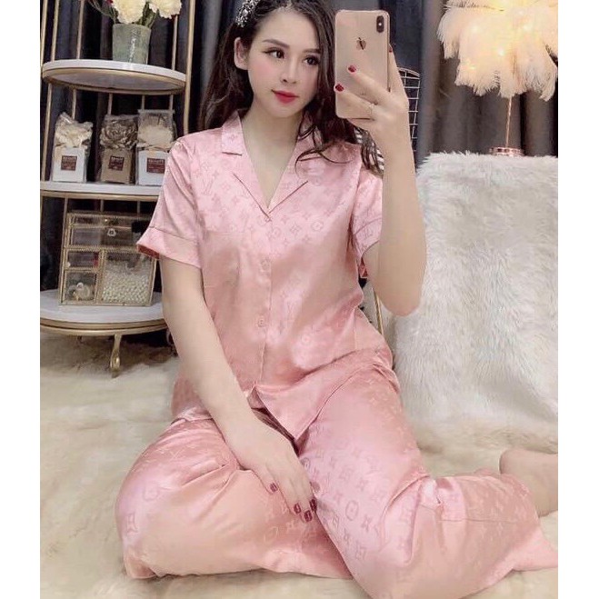 Bộ Ngủ Lụa 🔥FREESHIP🔥 Đồ Bộ Pijama Lụa Satin Quần Dài - Áo Cộc Họa Tiết Trang Nhã Màu Hồng - Xanh Dương BN12.1