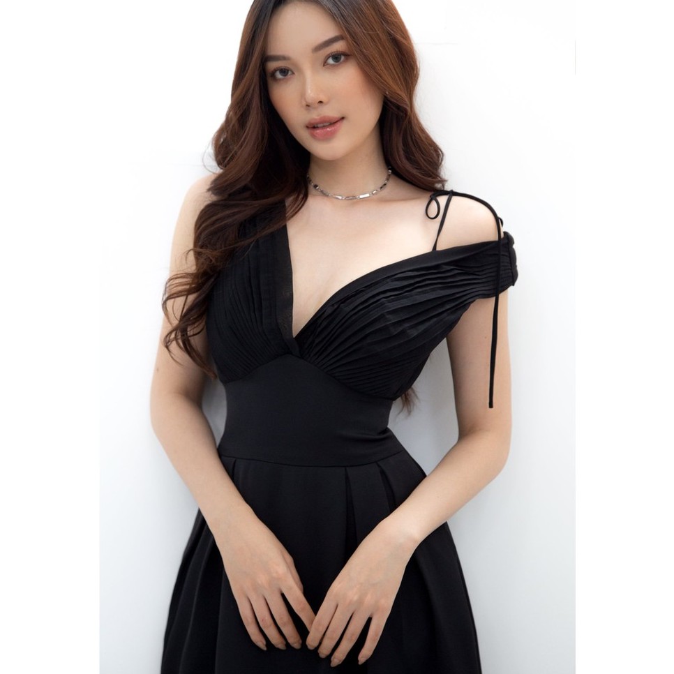 Đầm maxi đen đi tiệc sang trọng, thiết kế cổ V dập ly, dáng xòe (Kèm ảnh feedback khách hàng)