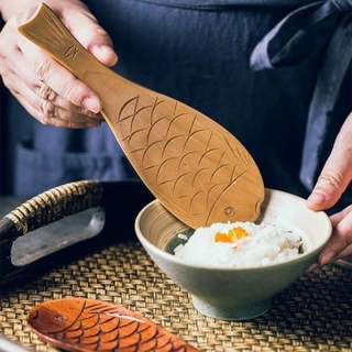 Set 2 thìa xới cơm cá gỗ