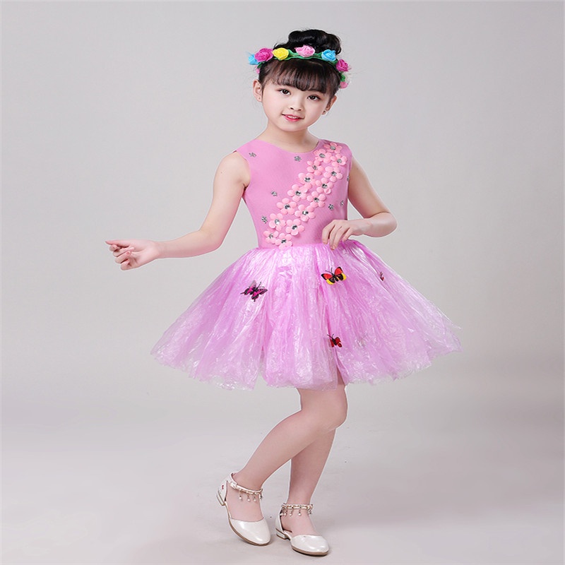 Trang Phục Hóa Trang Halloween Thân Thiện Với Môi Trường Cho Mẹ Và Bé