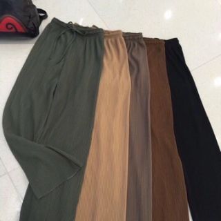 Quần ống rộng thắt nơ