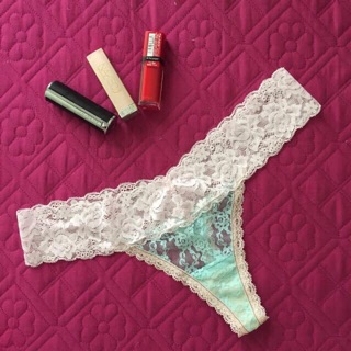👙Set 5 quần chip ren lọt khe👙