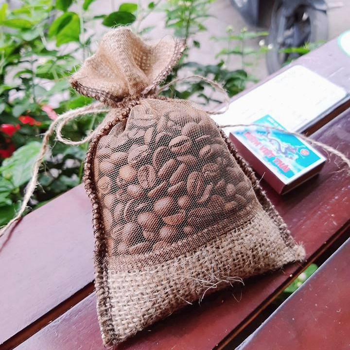 Túi thơm hạt cafe khử mùi xe ô tô kèm chai tinh dầu HAZELNUT