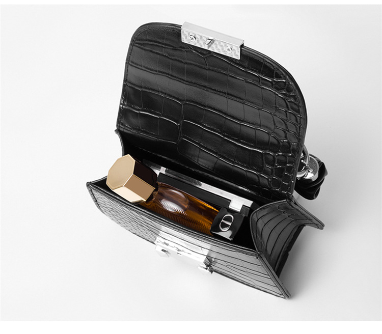 Túi đeo chéo IELGY thời trang nữ tính