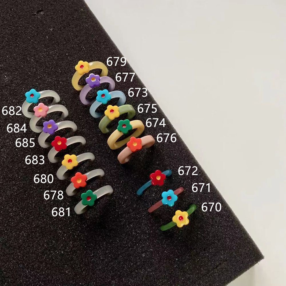Nhẫn Nhựa Acrylic Trong Suốt Hình Hoa Nhỏ Nhiều Màu Phong Cách Cổ Điển Cho Nữ Mihan1