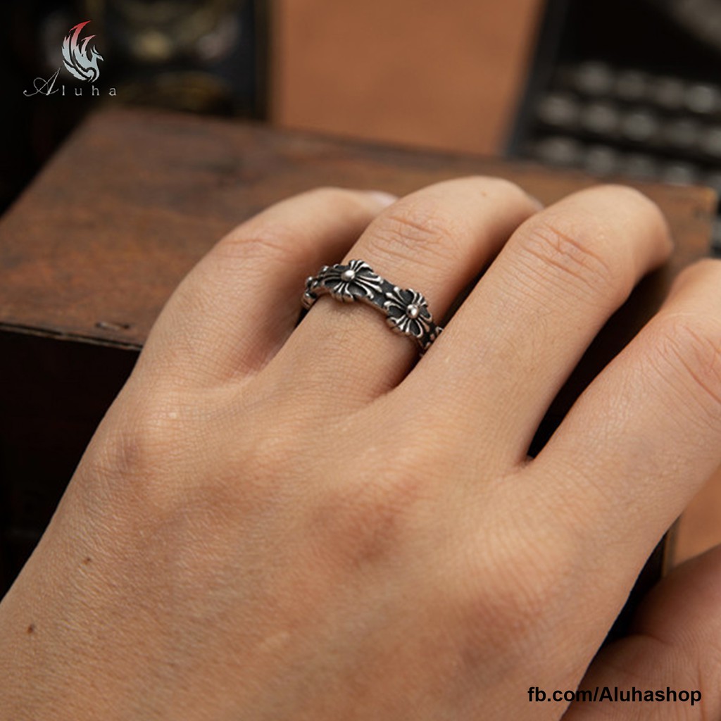 Nhẫn Titan không rỉ Chrome Heart khắc chữ tinh xảo hoa Iris - R090 - s6 - Aluha