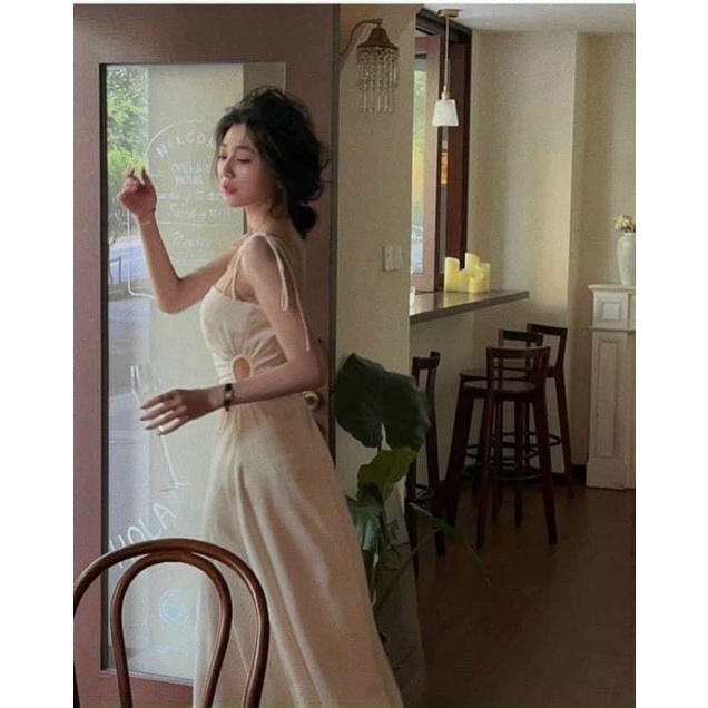 Đầm 2 dây khoét eo chất lụa xinh xắn