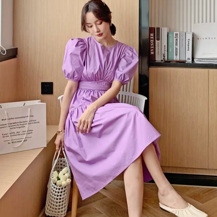 Đầm xếp ly tay phồng nữ tính thời trang 2021