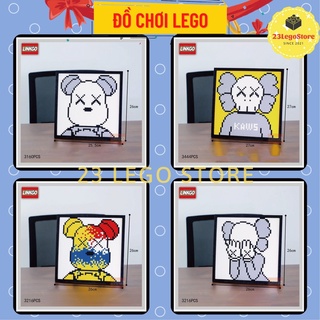 Khung ảnh lắp ghép gấu BearBrick và Kaws trang trí tường cực chất