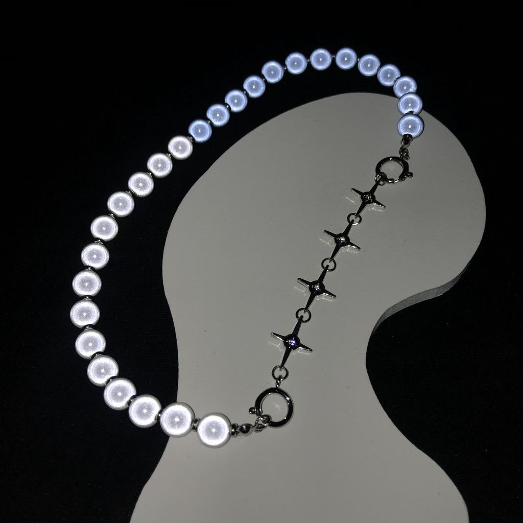 Vòng cổ chuỗi hạt ngọc trai màu trắng và xanh dương phối mặt hình chữ thập đính đá cá tính